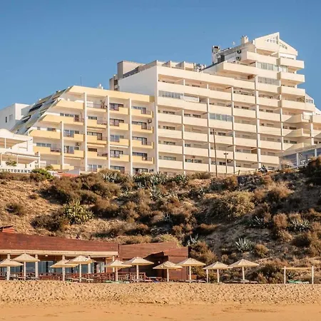 Atlantic View Com Piscina アパート